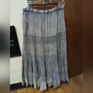 NWOT/ METRO WEAR grey tiered maxi skirt w/ crochet detail